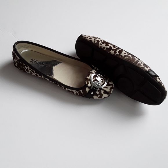 Michael Kors Flats - Picture 2 of 4